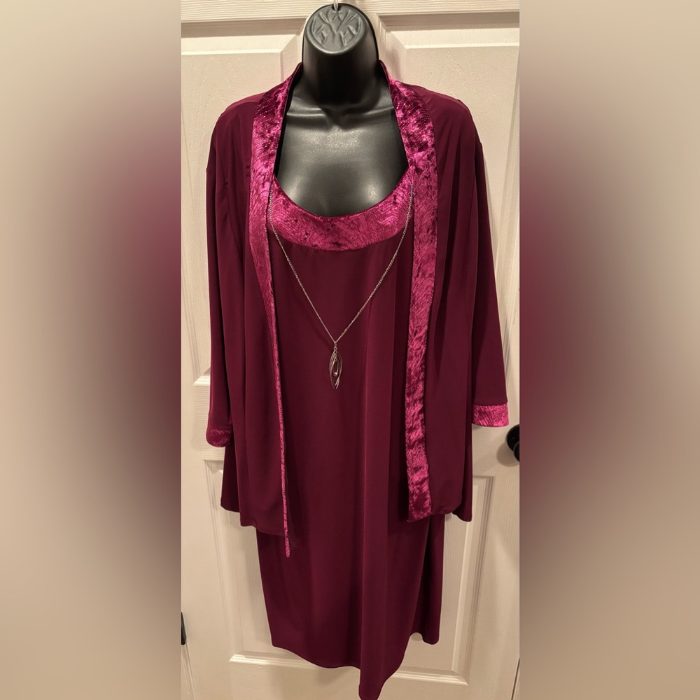 R&M Richards Burgundy Banded Glitter Velvet Trim Jacket & Dress Set LIKE NEW